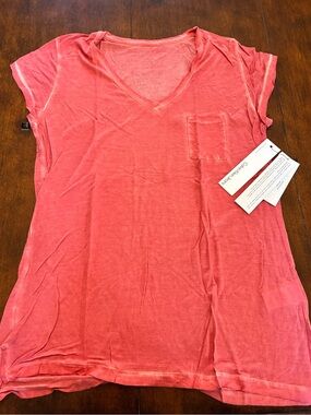 Calvin Klein Jeans V-Neck Pocket Tee - Coral Pink